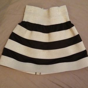 Girls Amy Byer Gold, Black and Cream skirt